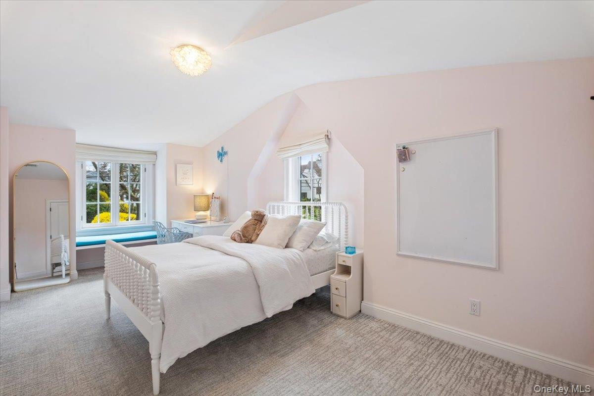 48 Vine Road Larchmont, NY 10538 - Photo 29 of 42