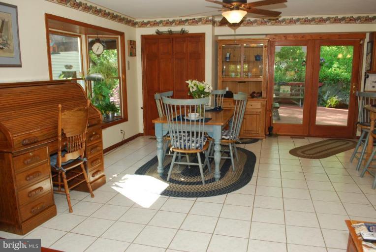 2805 Sandy Hook Road Forest Hill, MD 21050 - Photo 11 of 28 Kitchen Dining area