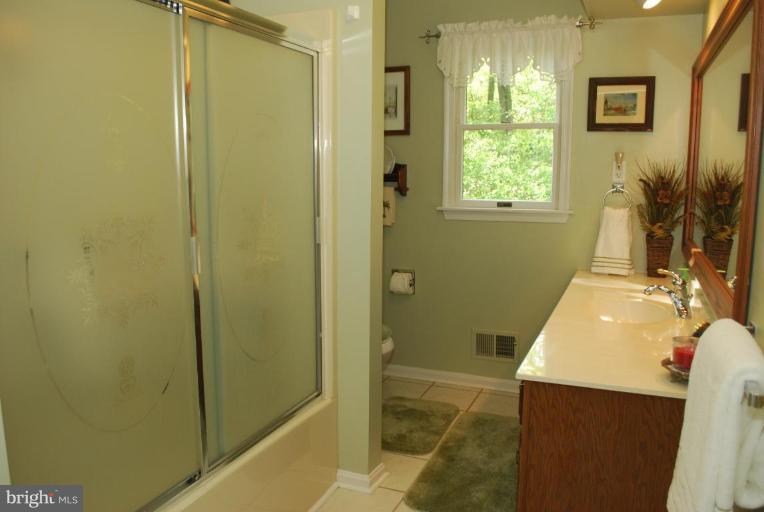 2805 Sandy Hook Road Forest Hill, MD 21050 - Photo 15 of 28 Family Bathroom