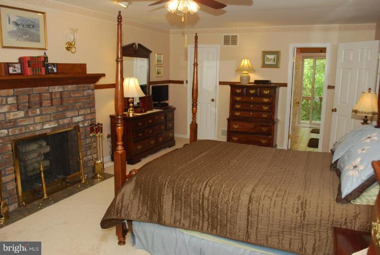 2805 Sandy Hook Road Forest Hill, MD 21050 - Photo 23 of 28 Master w/Fireplace. Walk in Closet.