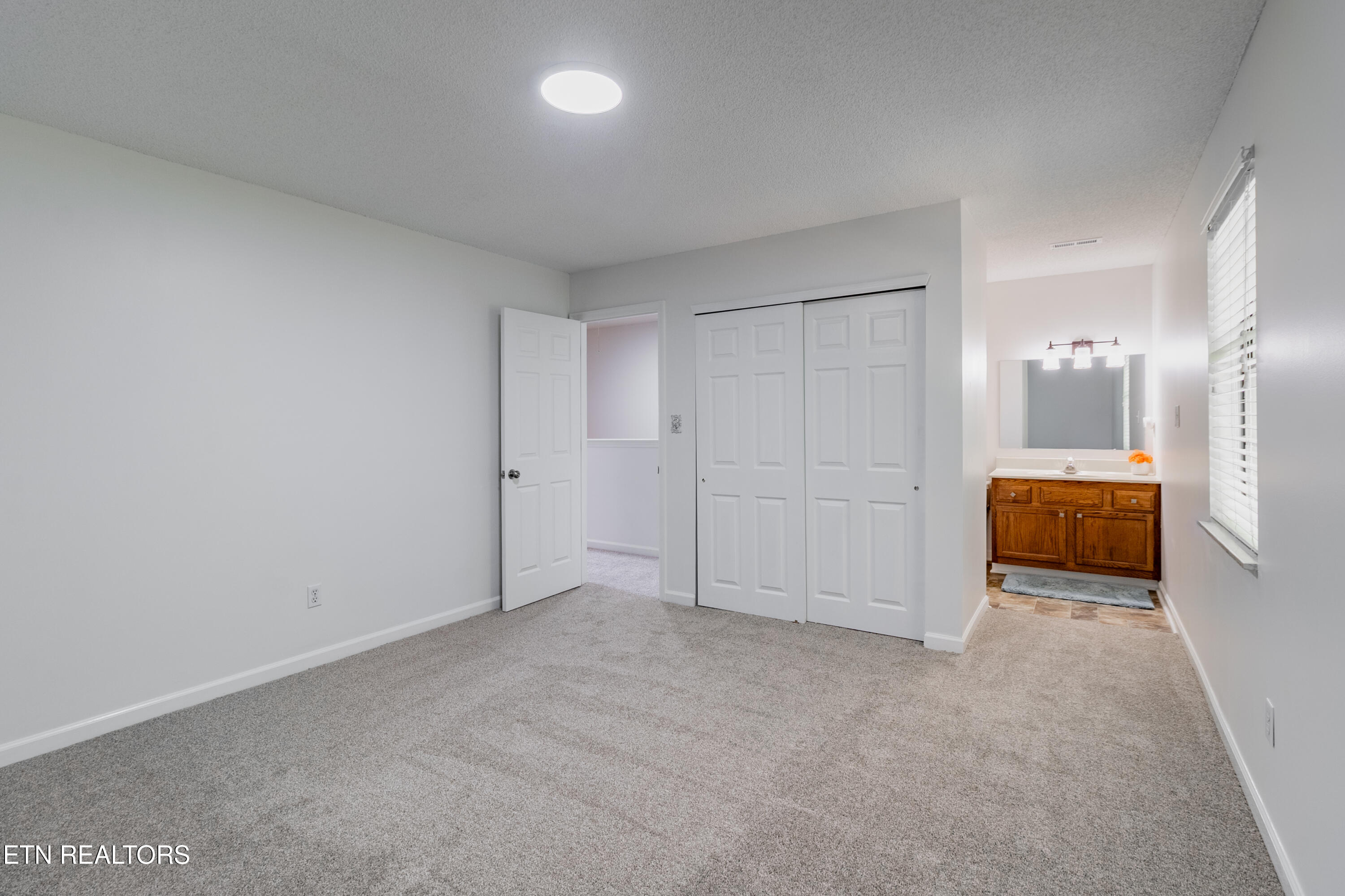 437 South Gallaher View Road Knoxville, TN 37919 - Photo 16 of 20 _D5A9394-HDR