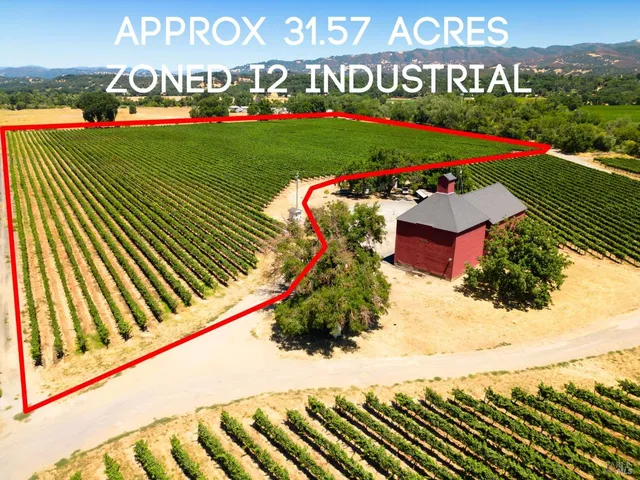 a view of outdoor space kitchen and garden