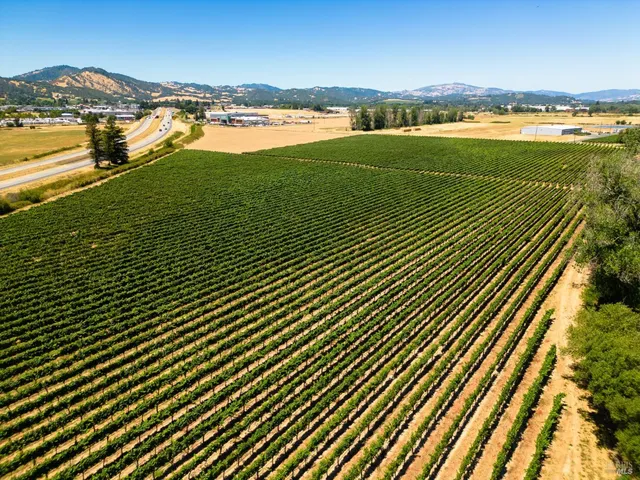 $2,499,000 | 700 Ford Road, Ukiah, CA 95482