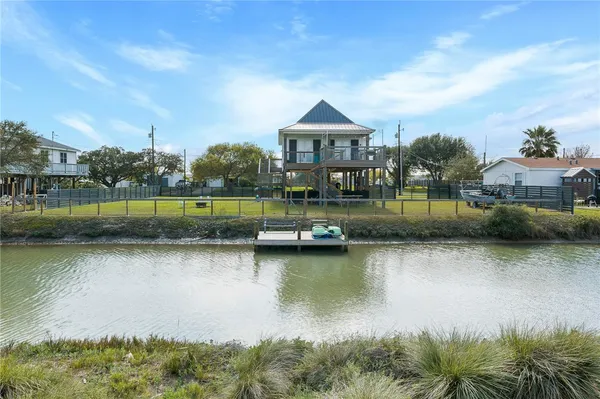 $365,000 | 223 West Sagebrush Drive, Rockport, TX 78382