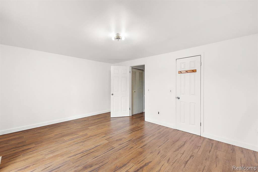 4352 15 Mile Road Sterling Heights, MI 48310 - Photo 29 of 37