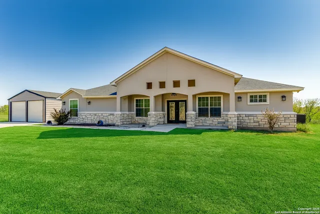 $675,000 | 19146 Mc Connell Road, Atascosa, TX 78002