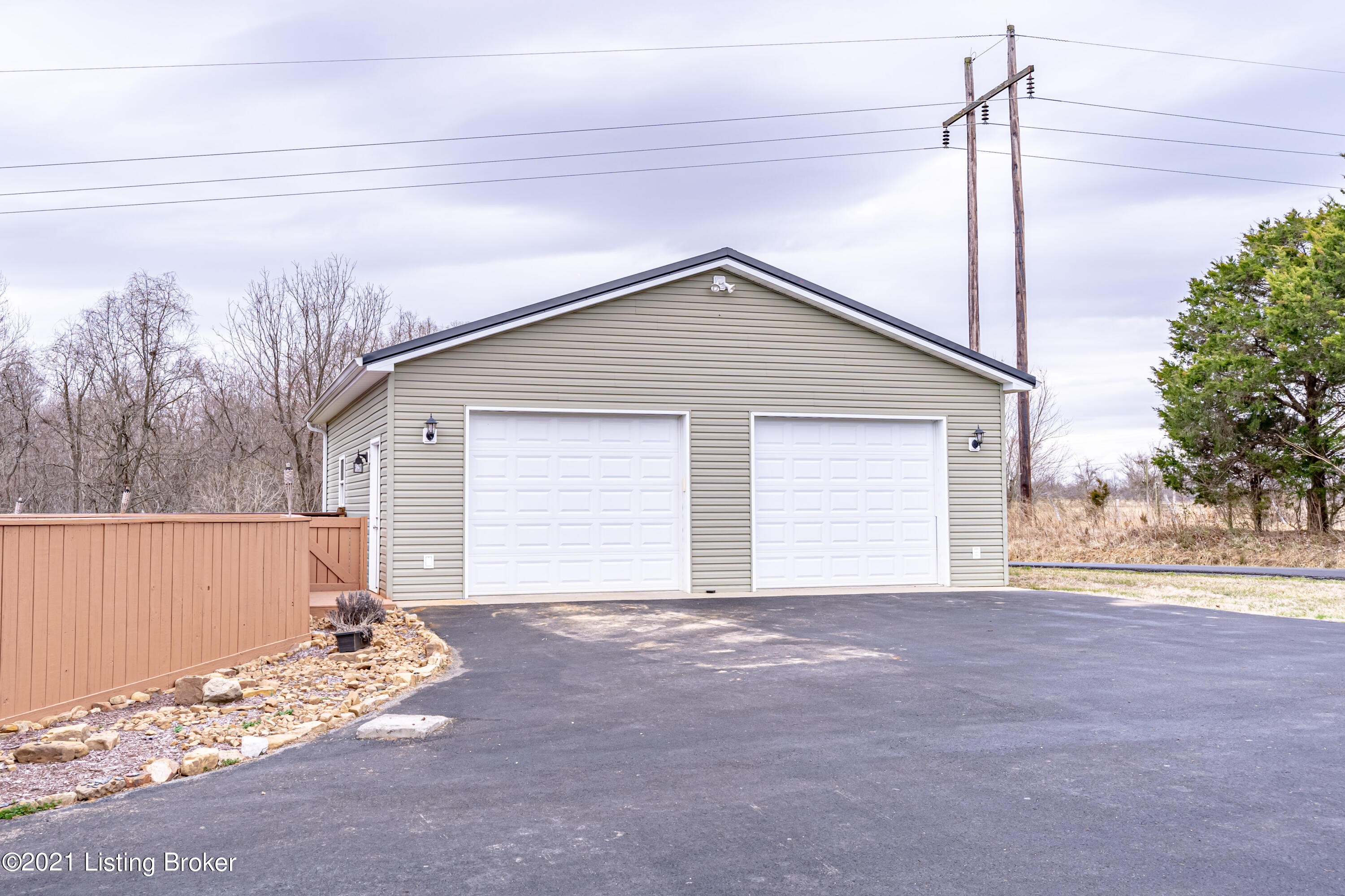 668 Salem Church Road Bee Spring, KY 42207 - Photo 84 of 92 DSC00576
