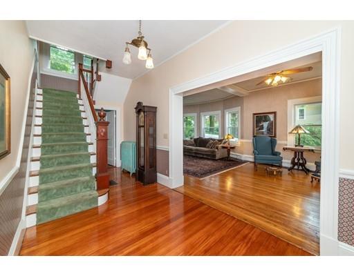 26 Rice Street Newton, MA 02459 - Photo 3 of 25