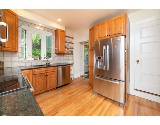 26 Rice Street Newton, MA 02459 - Photo 8 of 25