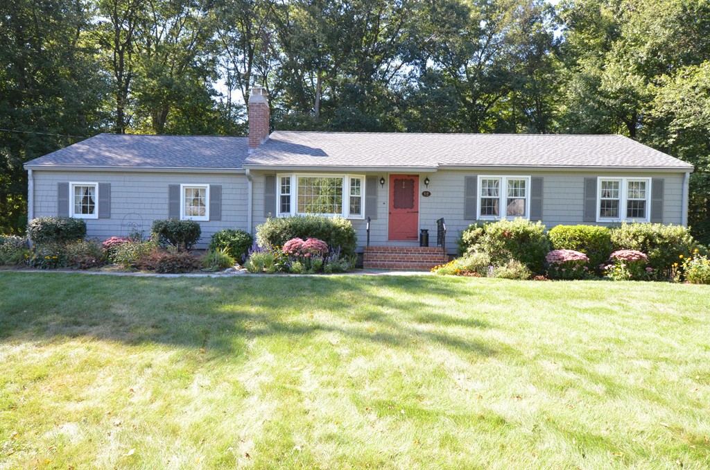 12 Amble Road Chelmsford, MA 01824 - Photo 1 of 23