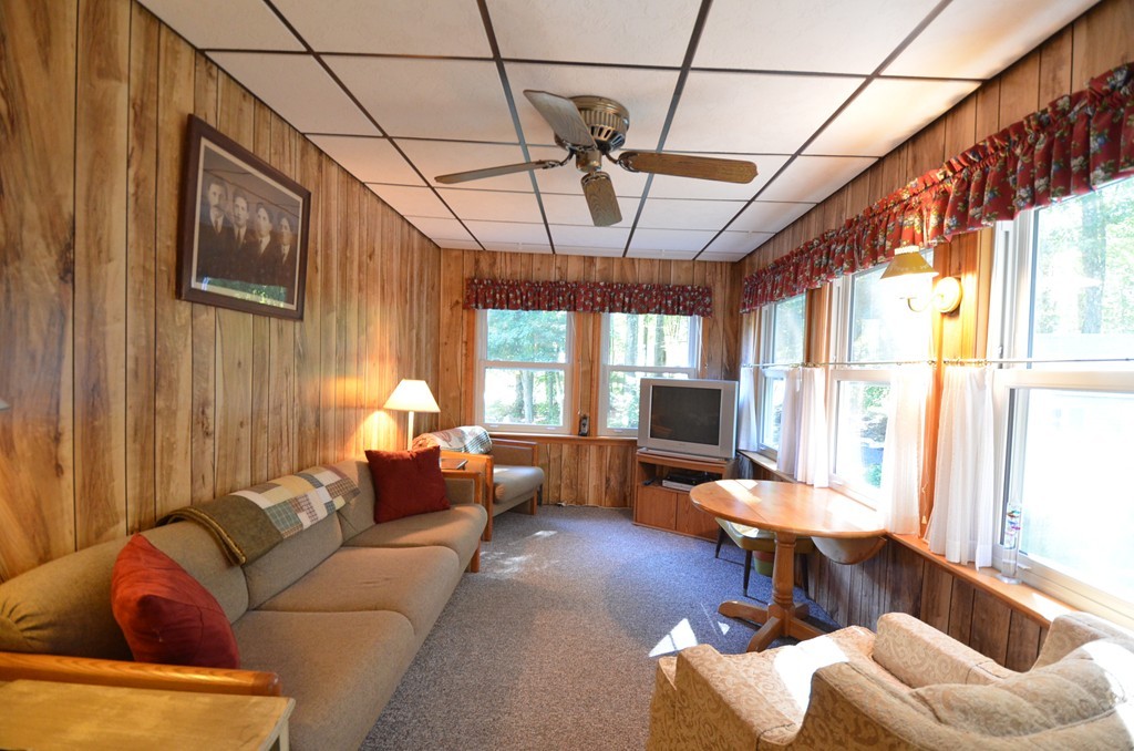 12 Amble Road Chelmsford, MA 01824 - Photo 5 of 23