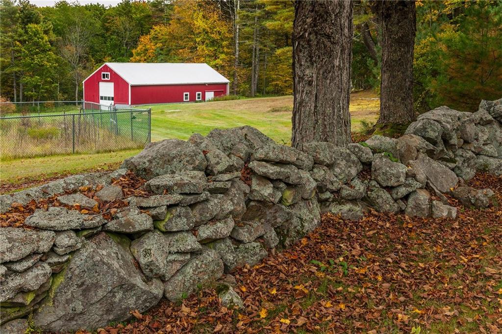 122 Ogunquit Road Cape Neddick, ME 03902 - Photo 4 of 35 Photo