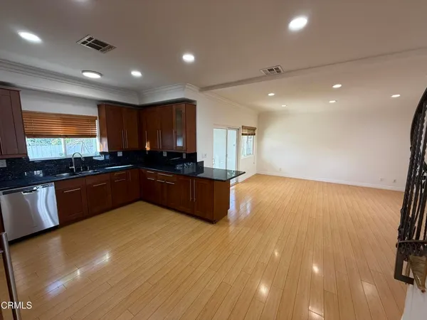 $5,900 | 7011 North Liberty Drive, Los Angeles, CA 91405