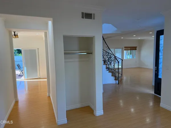 $5,900 | 7011 North Liberty Drive, Los Angeles, CA 91405