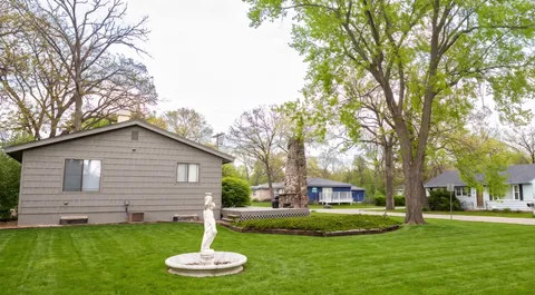 $329,000 | 67 Honeysuckle Drive, Crystal Lake, IL 60014
