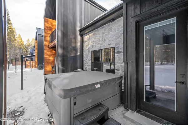 $895,000 | 4353 Yeti Lane, Island Park, ID 83429
