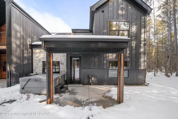 $895,000 | 4353 Yeti Lane, Island Park, ID 83429