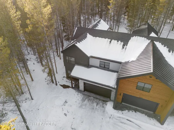 $895,000 | 4353 Yeti Lane, Island Park, ID 83429