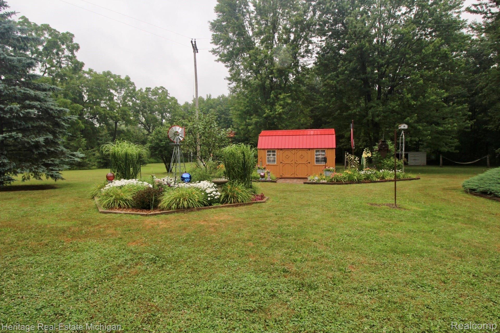 7489 Lehring Road Bancroft, MI 48414 - Photo 45 of 55 She shed