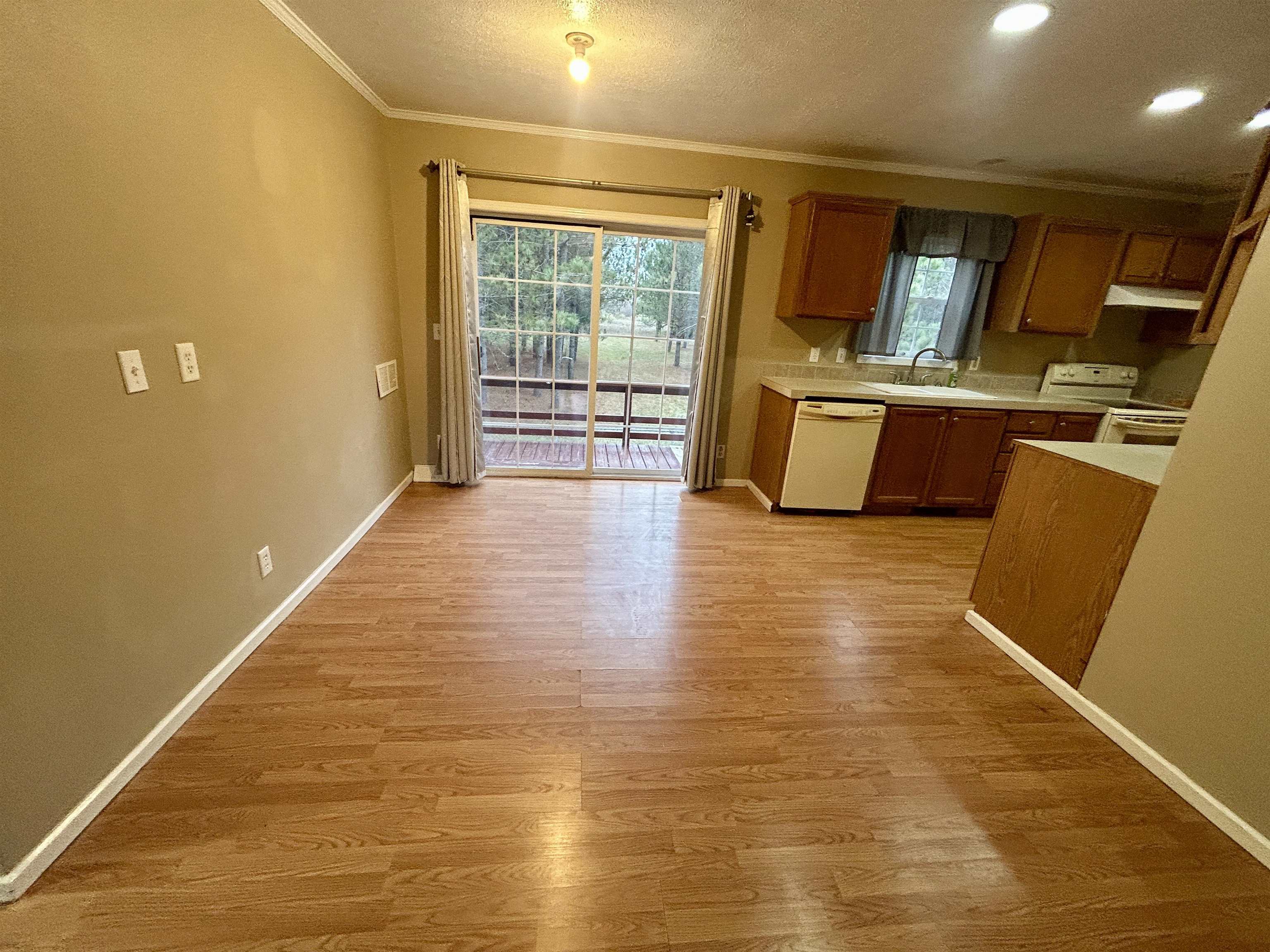 800 West Highwood Road Gladwin, MI 48624 - Photo 4 of 45 Gallery Image 4