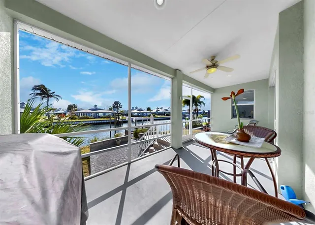 $785,000 | 916 Spindle Palm Way, Apollo Beach, FL 33572