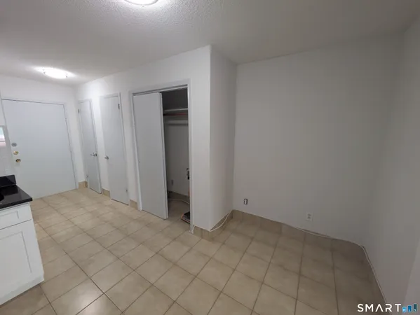 $1,750 | 289 Main Avenue, Norwalk, CT 06851