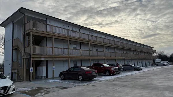 $3,250,000 | 1106 South Mitchell Street, Warrensburg, MO 64093