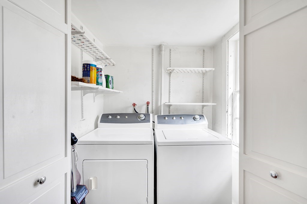 227 Main Street Medway, MA 02053 - Photo 14 of 40