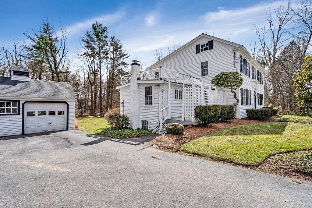 227 Main Street Medway, MA 02053 - Photo 2 of 40
