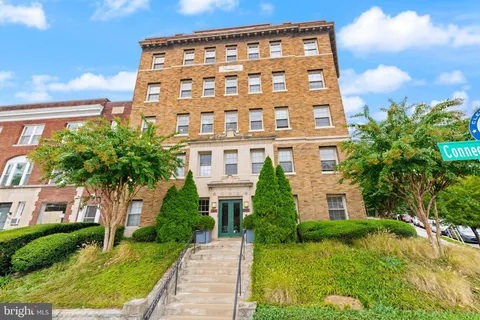 $299,000 | 3446 Connecticut Avenue Northwest, Unit 401, Washington, DC 20008