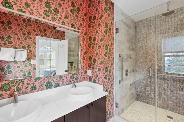 $5,695,000 | 160 Sound Drive, Greenport, NY 11944