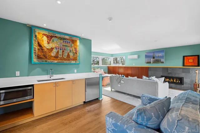 $5,695,000 | 160 Sound Drive, Greenport, NY 11944