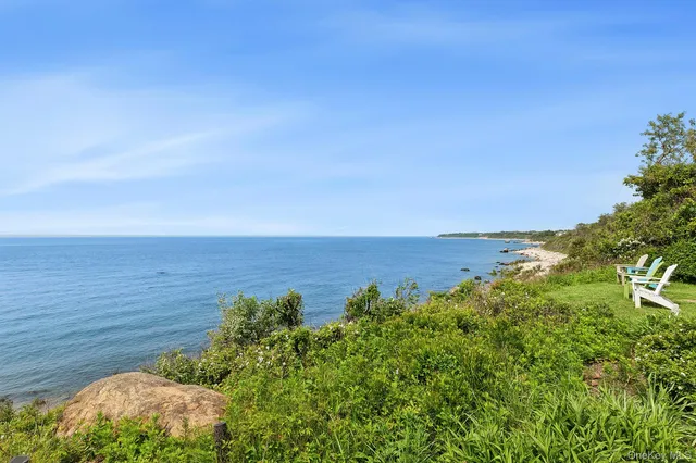 $5,695,000 | 160 Sound Drive, Greenport, NY 11944