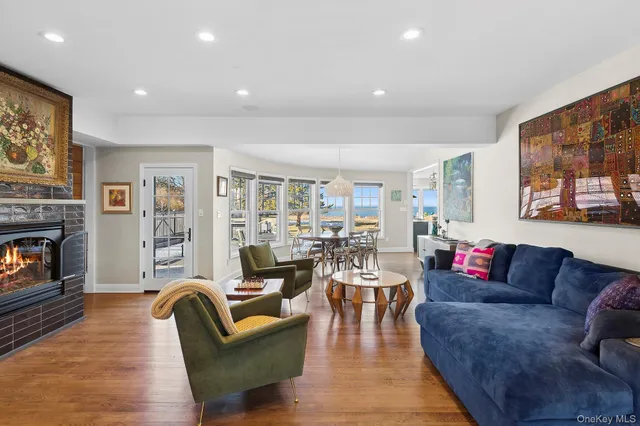 $5,695,000 | 160 Sound Drive, Greenport, NY 11944