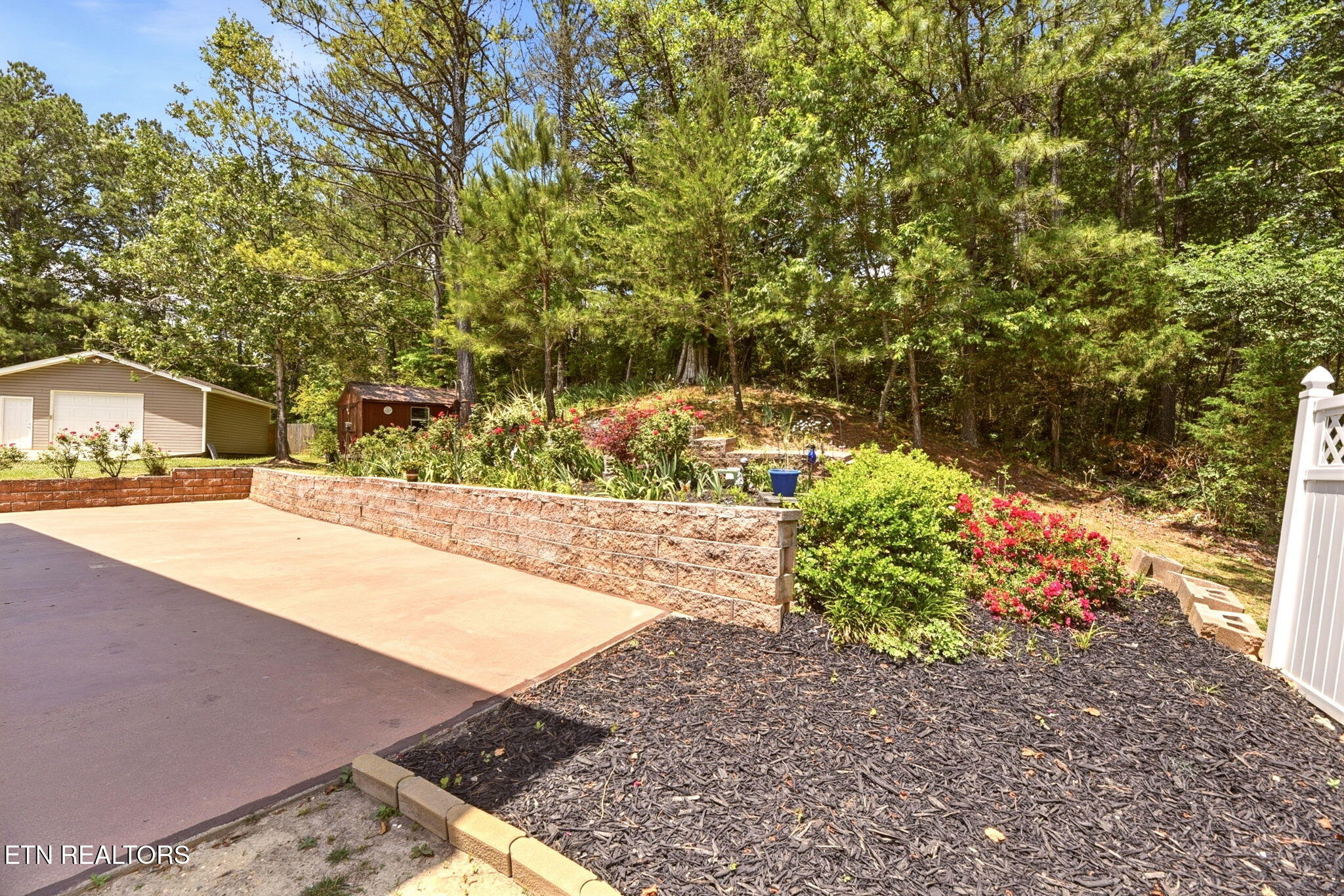 221 Sweetgum Lane Oak Ridge, TN 37830 - Photo 37 of 38 37-web-or-mls-DSC_9591