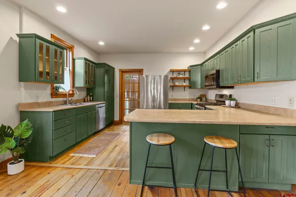 $1,100,000 | 1330 East 3rd Avenue, Durango, CO 81301