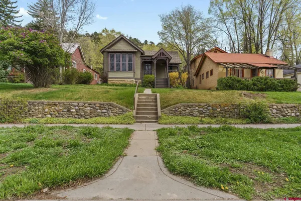 $1,100,000 | 1330 East 3rd Avenue, Durango, CO 81301