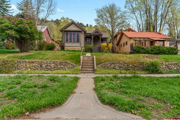 $1,100,000 | 1330 East 3rd Avenue, Durango, CO 81301