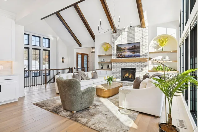 $1,950,000 | 5671 Oakridge Court North, Afton, MN 55001