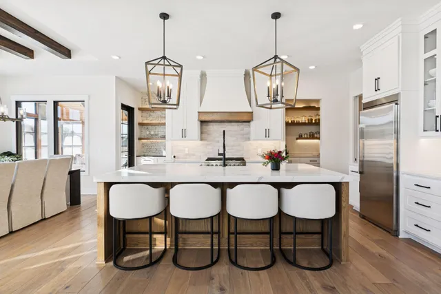 $1,950,000 | 5671 Oakridge Court North, Afton, MN 55001