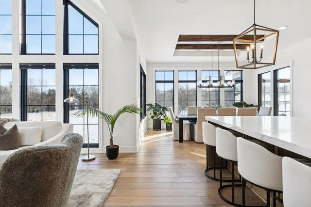 $1,950,000 | 5671 Oakridge Court North, Afton, MN 55001