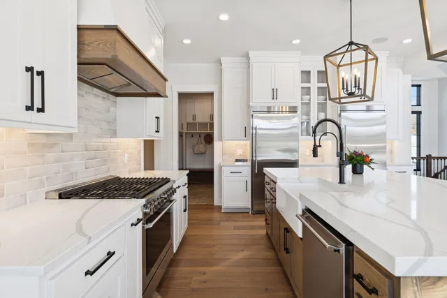 $1,950,000 | 5671 Oakridge Court North, Afton, MN 55001