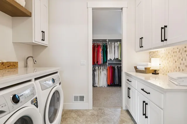 $1,950,000 | 5671 Oakridge Court North, Afton, MN 55001