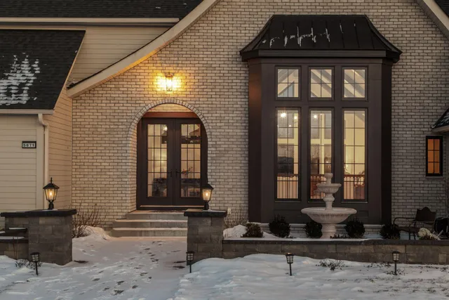 $1,950,000 | 5671 Oakridge Court North, Afton, MN 55001