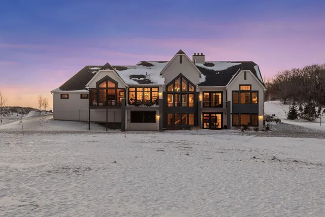 $1,950,000 | 5671 Oakridge Court North, Afton, MN 55001