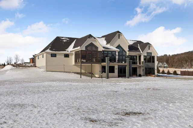$1,950,000 | 5671 Oakridge Court North, Afton, MN 55001