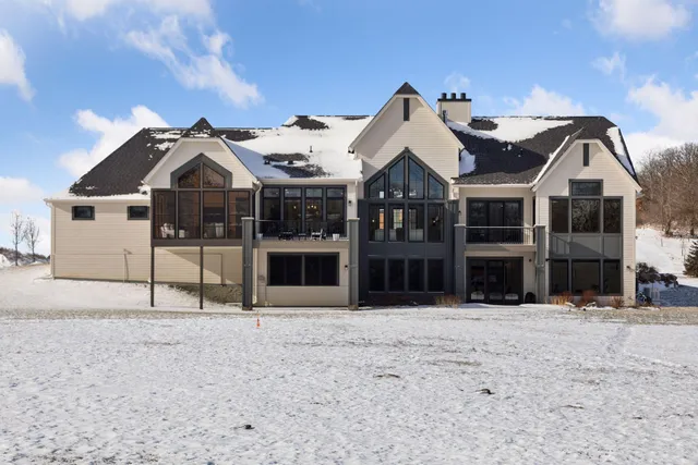 $1,950,000 | 5671 Oakridge Court North, Afton, MN 55001