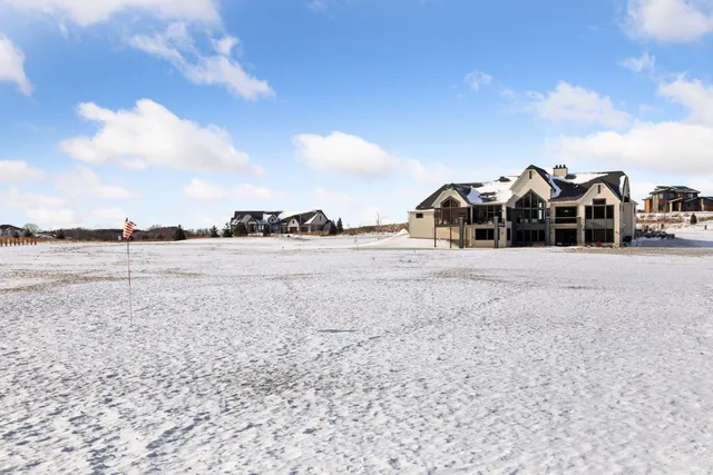 $1,950,000 | 5671 Oakridge Court North, Afton, MN 55001