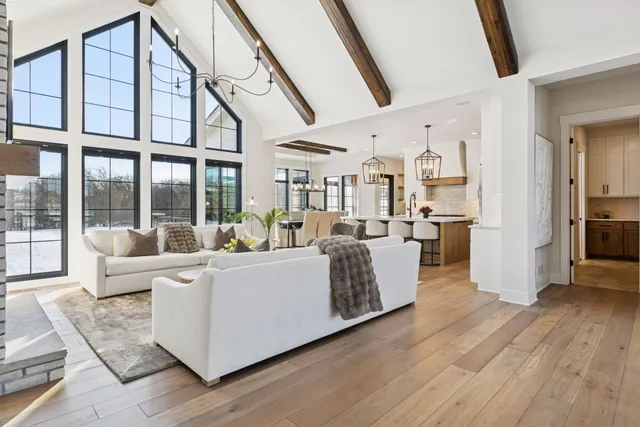 $1,950,000 | 5671 Oakridge Court North, Afton, MN 55001