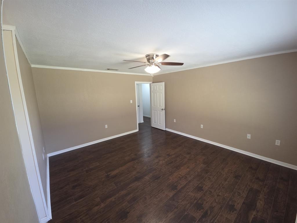 703 Aspen Incline Drive Hewitt, TX 76643 - Photo 14 of 35